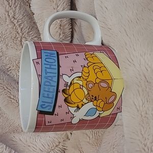 1986 garfield mug